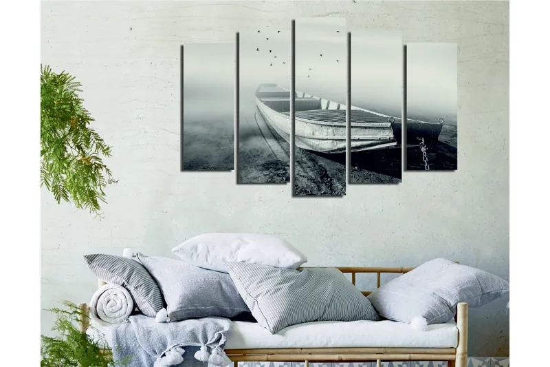 Stor Canvastavla i 5 delar 105x70 cm - Gråskalig båt i dimmig miljö - Grå / Svart - Inredning - Tavlor & konst - Canvastavlor