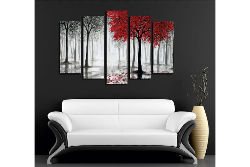 Stor Canvastavla i 5 delar 105x70 cm - Rödskiftande träd i en dimmig skogsmiljö - Röd / Svart / Grå - Inredning - Tavlor & konst - Canvastavlor