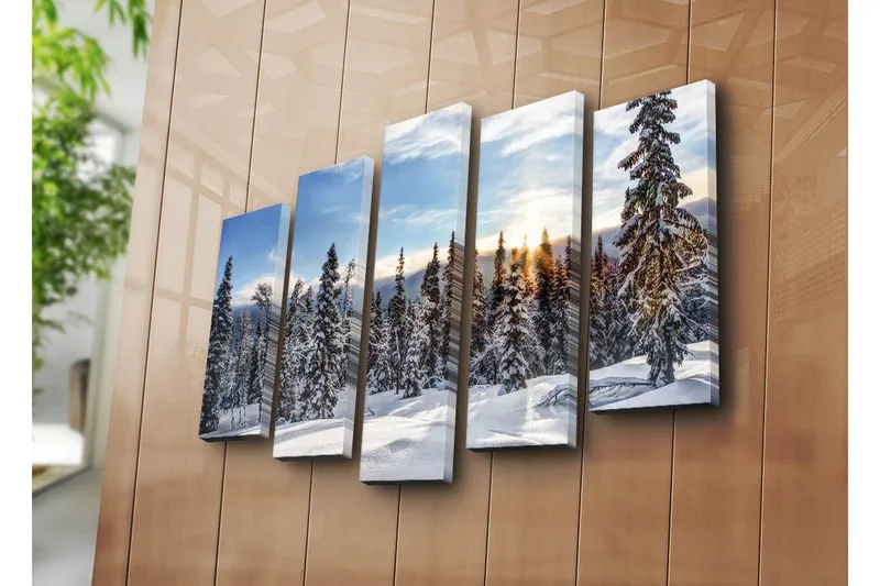 Stor Canvastavla i 5 delar 105x70 cm - Snöklädda granar i en vinterlandskap med soluppgång - Vit / Blå / Grön - Inredning - Tavlor & konst - Canvastavlor