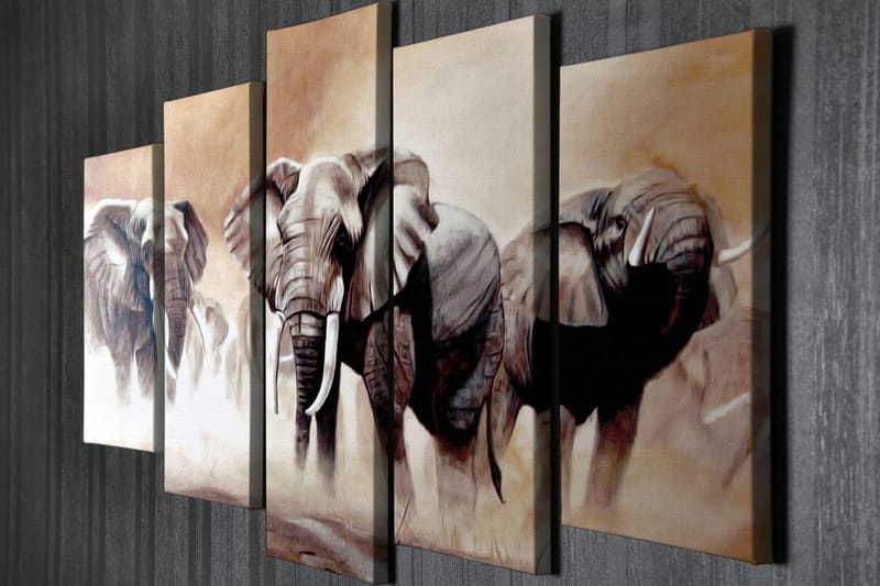 Stor Canvastavla i 5 delar 105x70 cm - Tre majestätiska elefanter i en dimmig savannmiljö - Grå / Beige / Brun - Inredning - Tavlor & konst - Canvastavlor