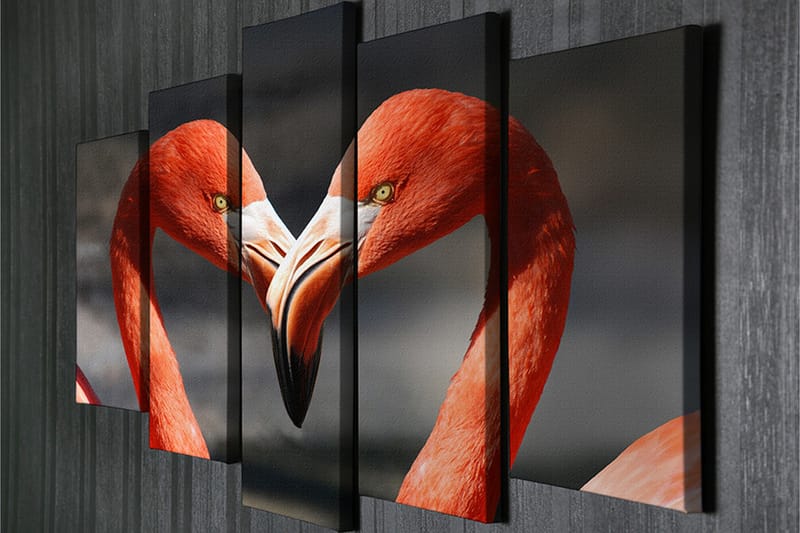 Stor Canvastavla i 5 delar 105x70 cm - Två flamingos som formar ett hjärta med sina näbbar - Röd / Svart - Inredning - Tavlor & konst - Canvastavlor