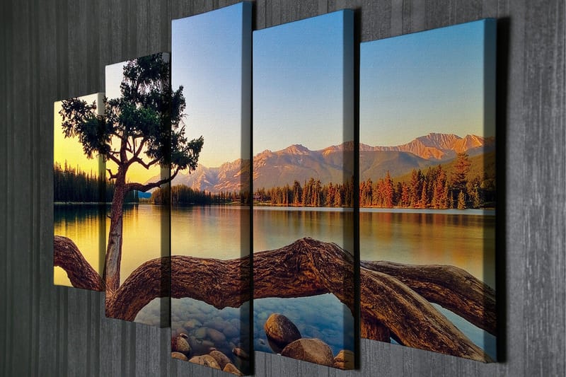 Stor Canvastavla i 5 delar 105x70 cm - Vacker sjölandskap med en ensam trädkrona vid vattnet - Grön / Blå / Brun - Inredning - Tavlor & konst - Canvastavlor