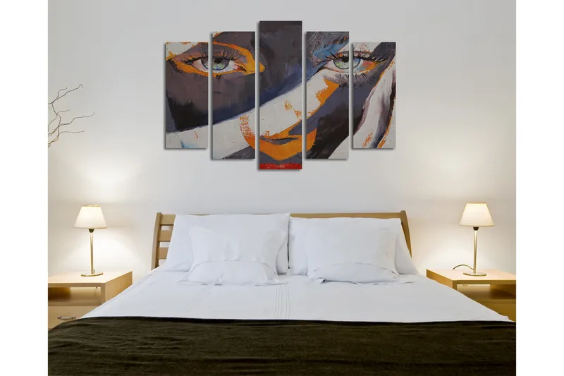 Stor Canvastavla i 5 delar 105x70 cm - Porträtt av en kvinna med uttrycksfulla ögon - Mörkblå / Orange / Grå - Inredning - Tavlor & konst - Canvastavlor