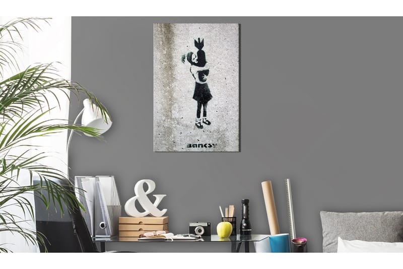 Tavla Bomb Hugger By Banksy 60x90 - Artgeist sp. z o. o. - Canvastavlor