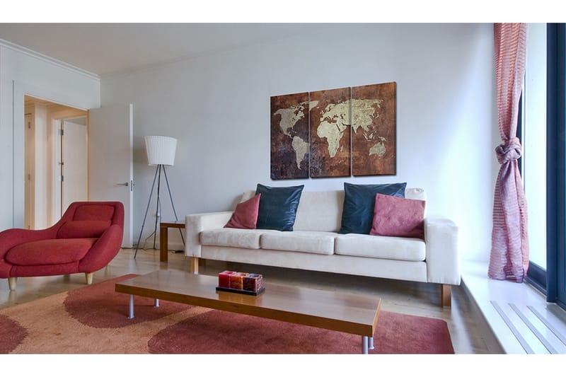 Tavla Rusty världskarta triptyken 90x60 - Artgeist sp. z o. o. - Inredning - Tavlor & konst - Canvastavlor