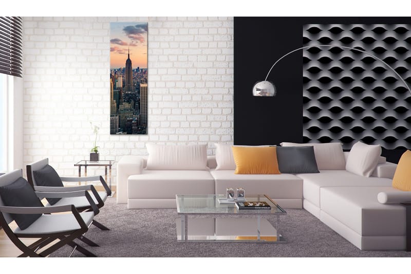 Tavla Solitary Skyscraper 45x135 - Artgeist sp. z o. o. - Inredning - Tavlor & konst - Canvastavlor