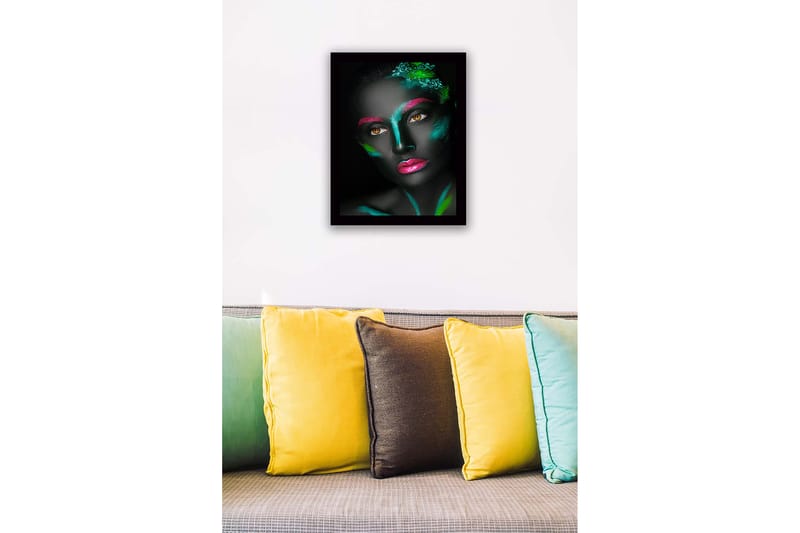 Inramad Canvastavla i trä - 41x56 cm - Ansikte med färgglad ansiktsmålning i kontrasterande nyanser - Svart / Grön / Rosa - Inredning - Tavlor & konst