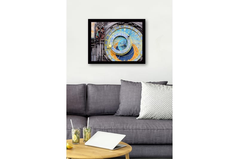 Inramad Canvastavla i trä - 41x56 cm - Astronomisk klocka med detaljerade cirklar och symboler - Guld / Blå / Orange - Inredning - Tavlor & konst