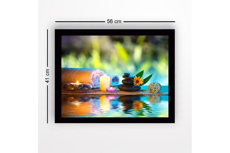 Inramad Canvastavla i trä - 41x56 cm - Avkopplande stillhet med stenar, ljus och en blomma - Grön / Blå / Beige - Inredning - Tavlor & konst