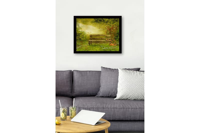 Inramad Canvastavla i trä - 41x56 cm - Bänk i en grönskande trädgård omgiven av blommor och fjärilar - Grön / Brun / Gul - Inredning - Tavlor & konst