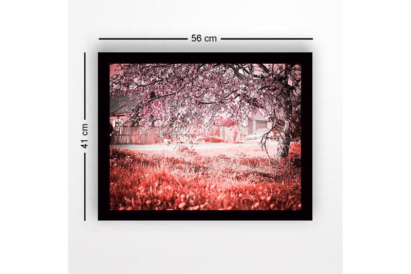 Inramad Canvastavla i trä - 41x56 cm - Blommande körsbärsträd i en drömlik landskapsmiljö - Rosa / Grön / Vit - Inredning - Tavlor & konst