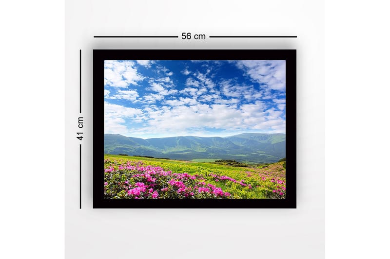 Inramad Canvastavla i trä - 41x56 cm - Blomstrande äng med rosa blommor och fjärran berg i bakgrunden - Rosa / Grön / Blå - Inredning - Tavlor & konst