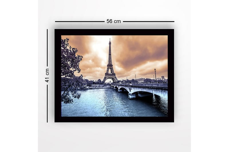 Inramad Canvastavla i trä - 41x56 cm - Eiffeltornet omgiven av en dramatisk himmel och en spegelblanka flod - Blå / Orange / Grå - Inredning - Tavlor & konst