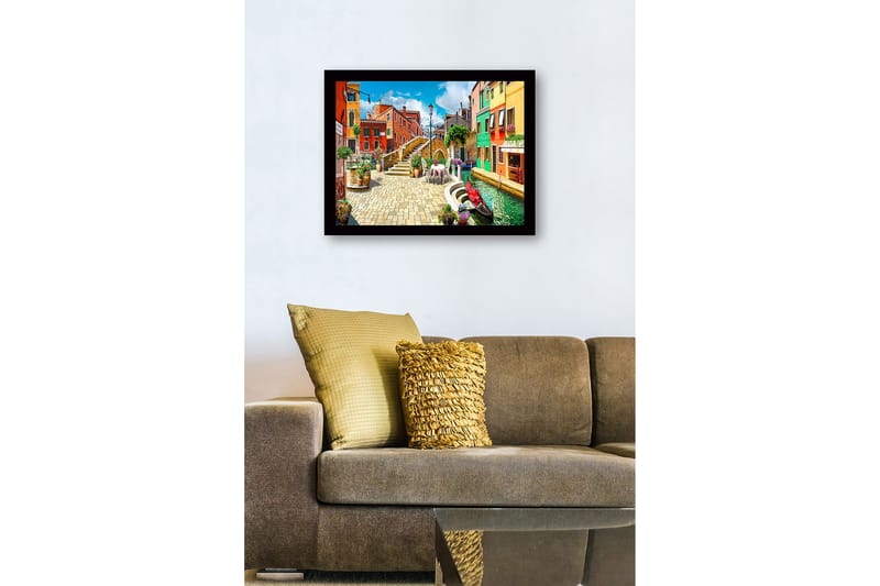 Inramad Canvastavla i trä - 41x56 cm - Färgglad kanal med pittoreska hus och blomsterarrangemang - Röd / Grön / Blå - Inredning - Tavlor & konst