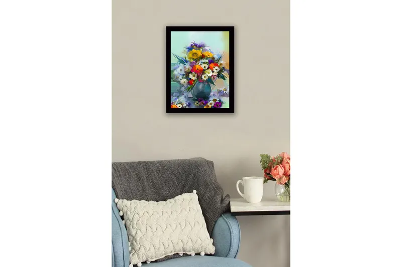 Inramad Canvastavla i trä - 41x56 cm - Färgrik bukett av blommor i en vas - Gul / Grön / Lila - Inredning - Tavlor & konst