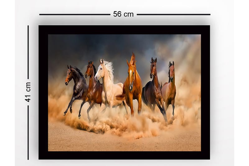 Inramad Canvastavla i trä - 41x56 cm - Fem hästar i rörelse genom sandstorm - Brun / Beige / Svart - Inredning - Tavlor & konst