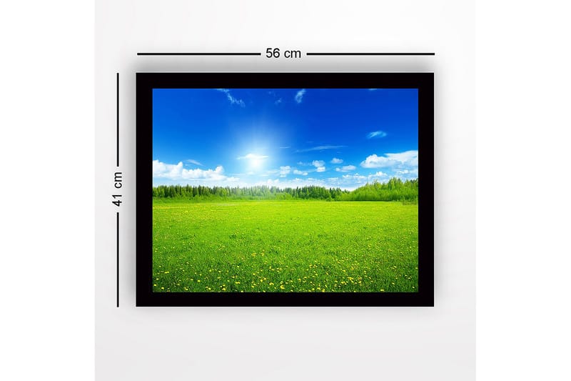 Inramad Canvastavla i trä - 41x56 cm - Grön äng under en klarblå himmel med vita moln - Grön / Blå / Vit - Inredning - Tavlor & konst