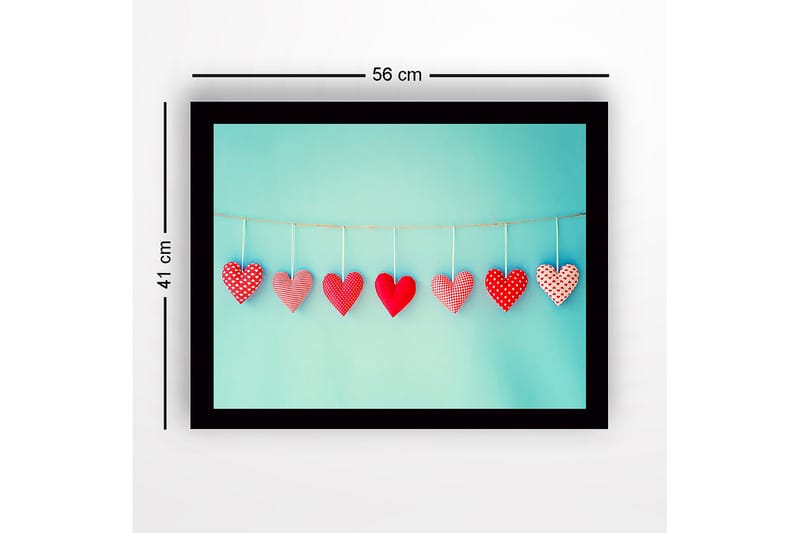 Inramad Canvastavla i trä - 41x56 cm - Hängande hjärtan i olika mönster och nyanser av röd färg - Röd / Ljusblå - Inredning - Tavlor & konst