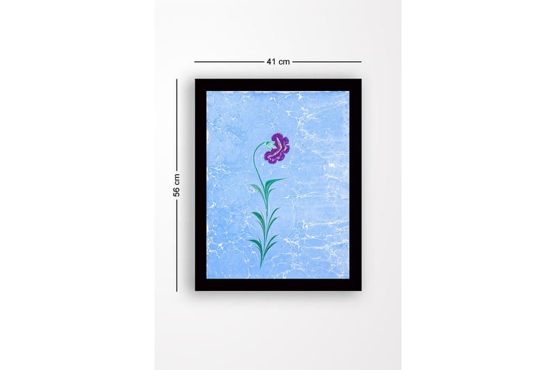 Inramad Canvastavla i trä - 41x56 cm - Lila blomma med gröna blad på en ljusblå bakgrund - Lila / Grön / Ljusblå - Inredning - Tavlor & konst