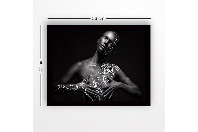 Inramad Canvastavla i trä - 41x56 cm - Skulptur av en kvinna med svart hud och vit färg som droppar nedåt - Svart / Vit - Inredning - Tavlor & konst