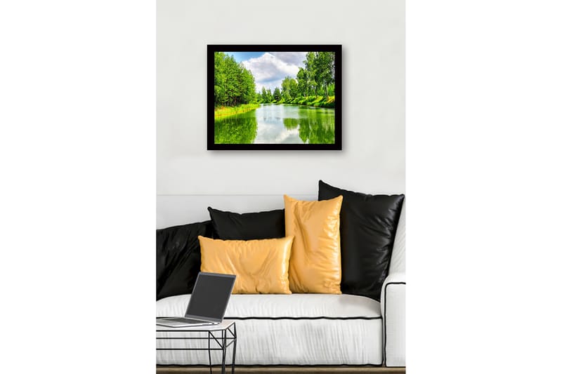 Inramad Canvastavla i trä - 41x56 cm - Spegelblanka vattenytor omgivna av frodig grönska - Grön / Blå / Vit - Inredning - Tavlor & konst