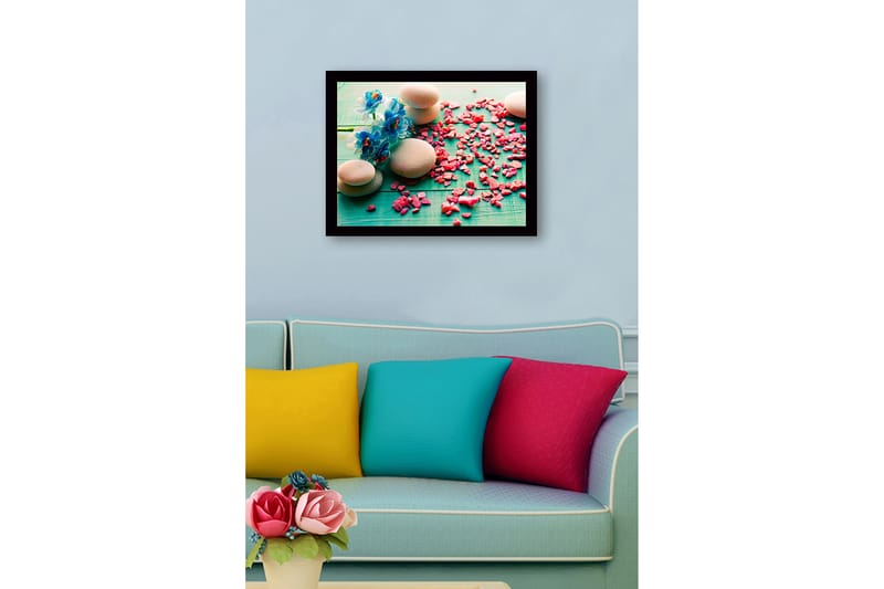 Inramad Canvastavla i trä - 41x56 cm - Stenarrangemang med blå blommor och rosa stenar - Blå / Rosa / Grå - Inredning - Tavlor & konst