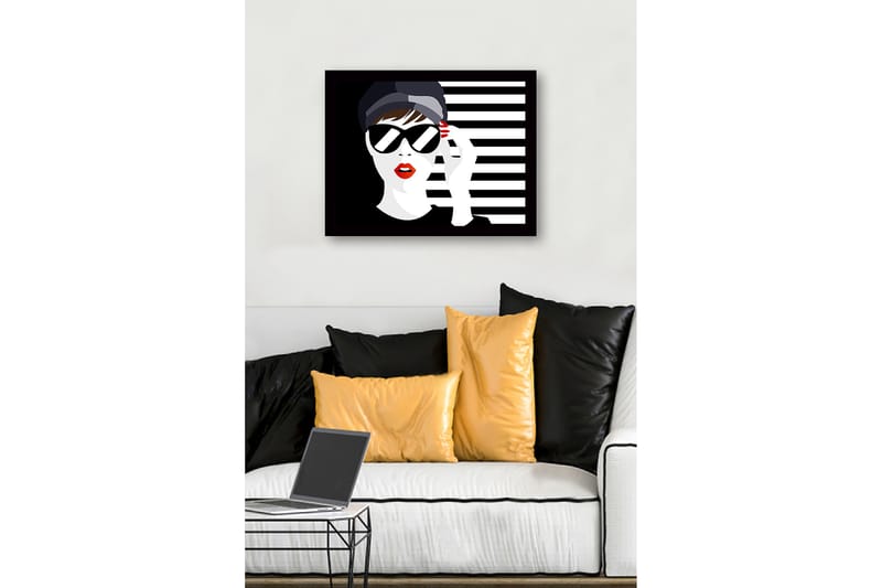 Inramad Canvastavla i trä - 41x56 cm - Stiliserad kvinna med solglasögon och röd läppstift - Svart / Vit / Röd - Inredning - Tavlor & konst