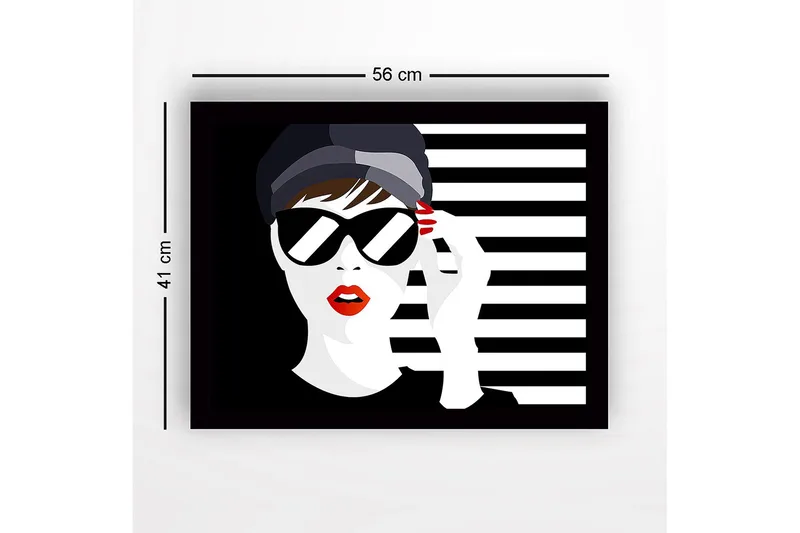 Inramad Canvastavla i trä - 41x56 cm - Stiliserad kvinna med solglasögon och röd läppstift - Svart / Vit / Röd - Inredning - Tavlor & konst