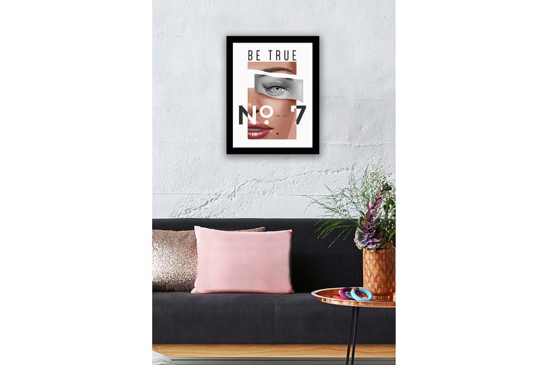 Inramad Canvastavla i trä - 41x56 cm - Stiliserat porträtt med fokus på ögon och läppar - Hudton / Grå / Svart - Inredning - Tavlor & konst