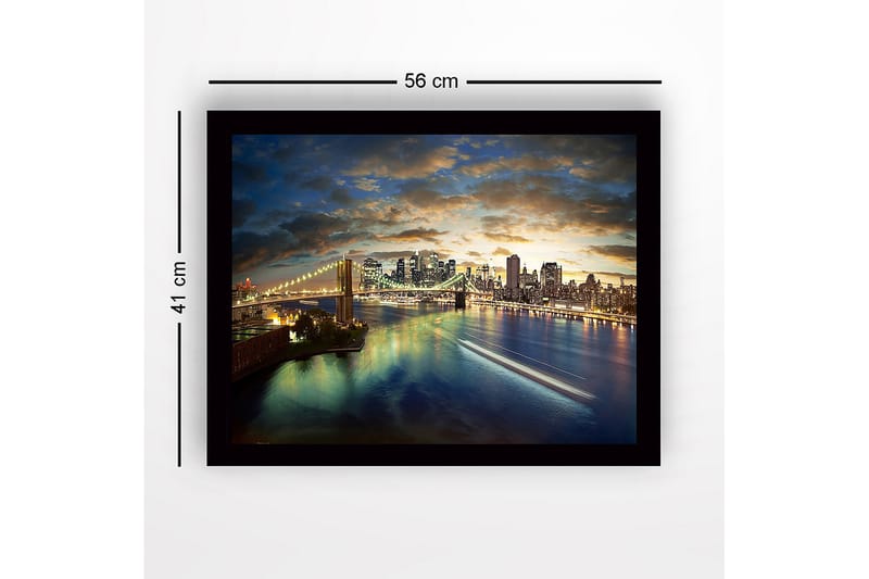 Inramad Canvastavla i trä - 41x56 cm - Storslagen vy över en stad vid skymning med en bro som sträcker sig över vattnet - Blå / Guld / Grön - Inredning - Tavlor & konst