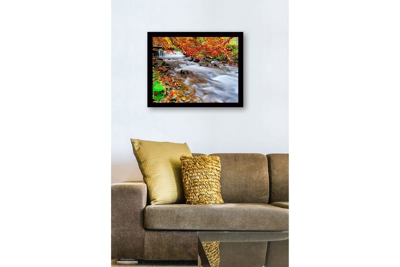 Inramad Canvastavla i trä - 41x56 cm - Vacker bäck med höstfärger och rinnande vatten - Orange / Grön / Brun - Inredning - Tavlor & konst