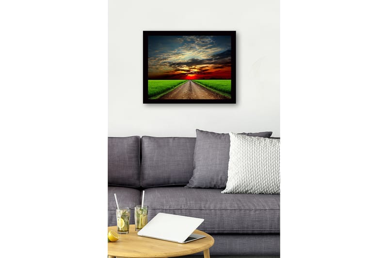 Inramad Canvastavla i trä - 41x56 cm - Vacker landskap med en väg som leder mot en solnedgång - Grön / Orange / Blå - Inredning - Tavlor & konst