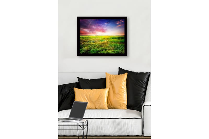 Inramad Canvastavla i trä - 41x56 cm - Vacker landskapsvy med grönskande ängar och färgsprakande himmel - Grön / Gul / Lila - Inredning - Tavlor & konst