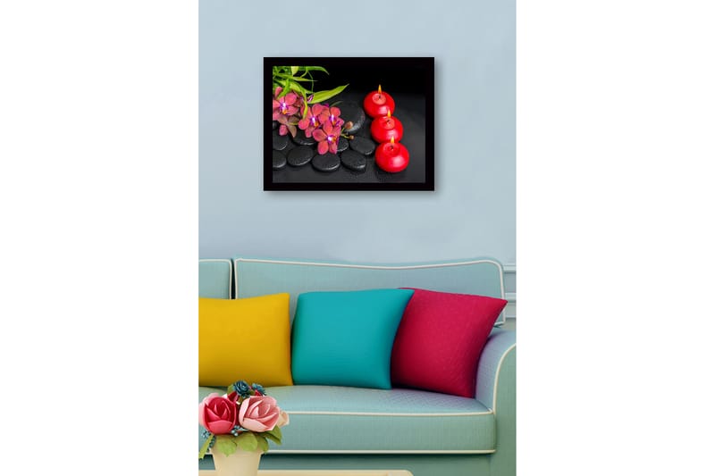 Inramad Canvastavla i trä - 41x56 cm - Vacker samling av orkidéer och levande ljus på svarta stenar - Röd / Svart / Grön - Inredning - Tavlor & konst