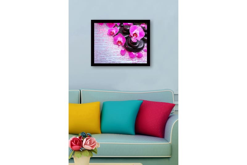 Inramad Canvastavla i trä - 41x56 cm - Vacker samling av orkidéer och svarta stenar - Rosa / Svart / Ljusgrå - Inredning - Tavlor & konst