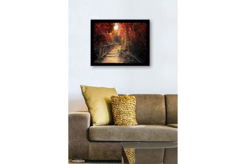 Inramad Canvastavla i trä - 41x56 cm - Vacker stig genom en höstfärgad skog - Röd / Orange / Brun - Inredning - Tavlor & konst