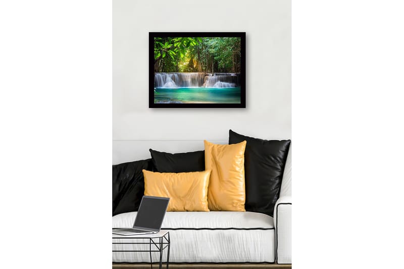 Inramad Canvastavla i trä - 41x56 cm - Vacker vattenfall i en grönskande skogsmiljö - Grön / Turkos / Brun - Inredning - Tavlor & konst
