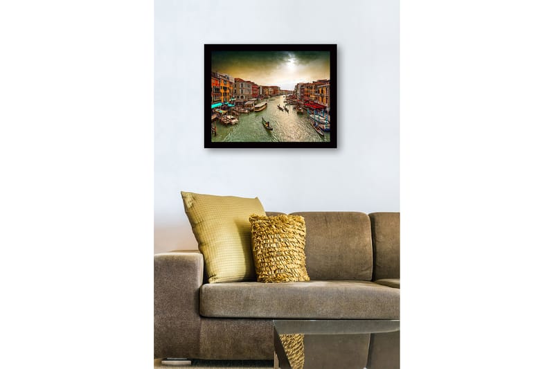 Inramad Canvastavla i trä - 41x56 cm - Vacker vy över en kanal i Venedig med färgglada byggnader och gondoler - Grön / Orange / Blå - Inredning - Tavlor & konst