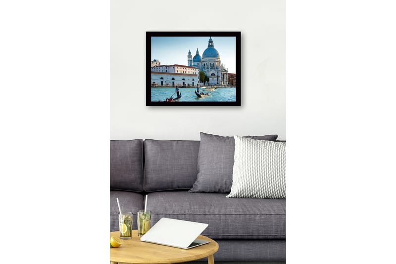 Inramad Canvastavla i trä - 41x56 cm - Vacker vy av venetianska gondoler vid en historisk byggnad - Blå / Vit / Grå - Inredning - Tavlor & konst