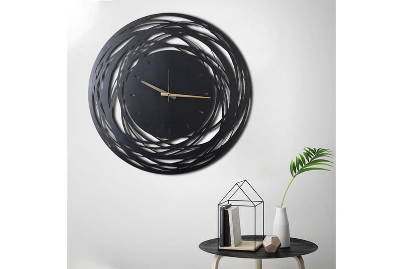 Dekorativ Metallväggklocka - Svart - Inredning - Väggdekor - Väggklocka & väggur