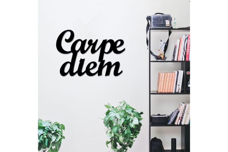 Carpediem 1 Väggdekor - Svart - Inredning - Väggdekor - Skylt - Plåtskyltar