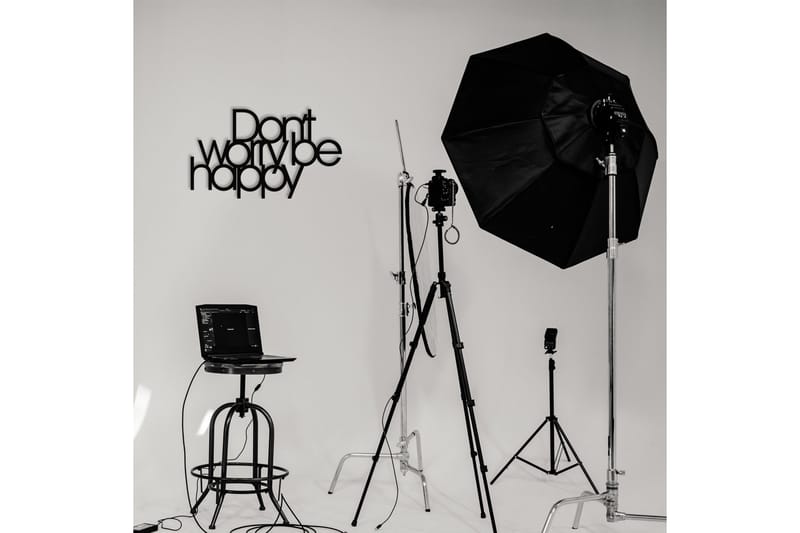 Don't Worry Be Happy Väggdekor - Svart - Inredning - Väggdekor - Skylt - Plåtskyltar