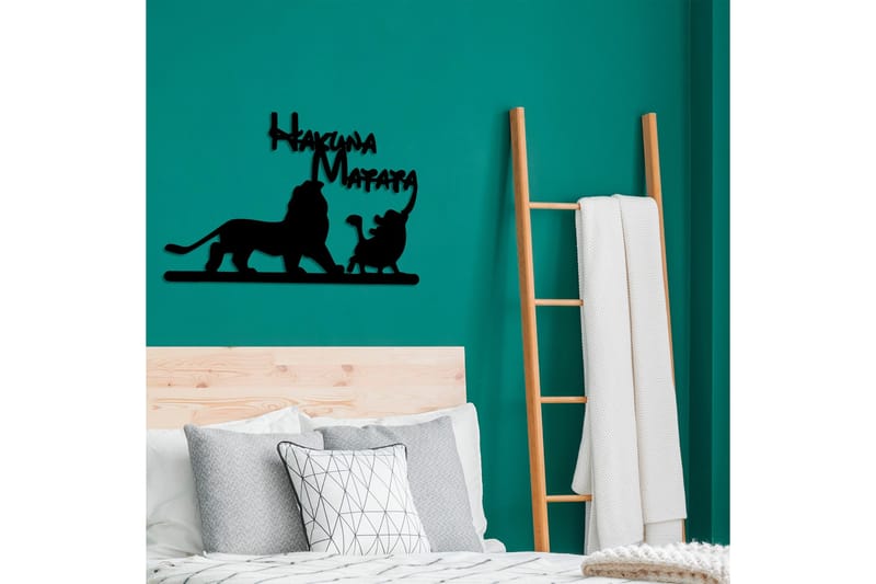 Hakuna Matata Lion And Piggy Väggdekor - Svart - Inredning - Väggdekor - Skylt - Plåtskyltar