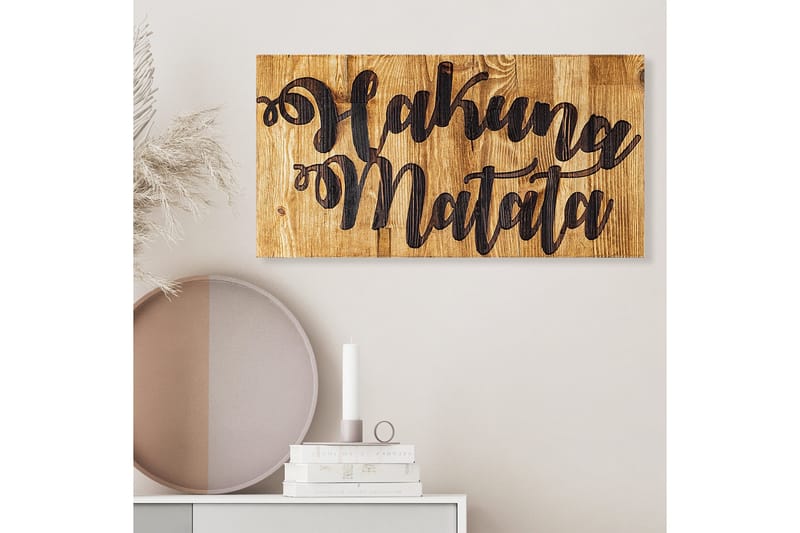 Hakuna Matata Motto Väggdekor - Svart/Valnöt - Inredning - Väggdekor - Skylt - Plåtskyltar