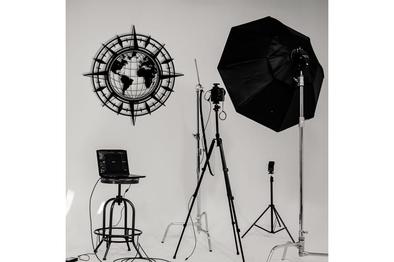 Real World Väggdekor - Svart - Inredning - Väggdekor - Skylt - Plåtskyltar