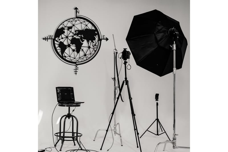 World Map Väggdekor - Svart - Inredning - Väggdekor - Skylt - Plåtskyltar