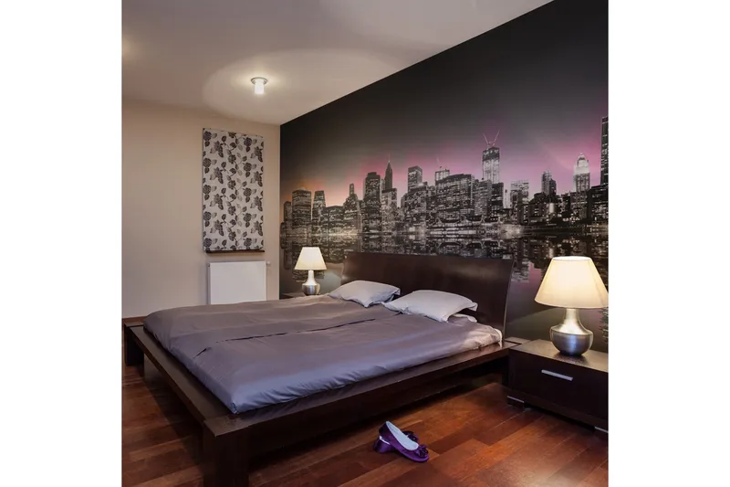 Fototapet Colorful Glow Over NYC 300x231 - Artgeist sp. z o. o. - Inredning - Väggdekor - Tapet & tapettillbehör - Fototapet