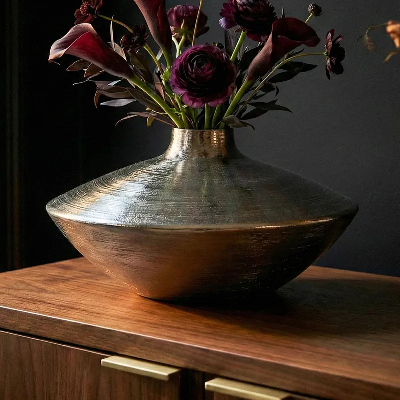 Helin Bordsvas 35 cm i aluminium - Silver - Inredning - Vas