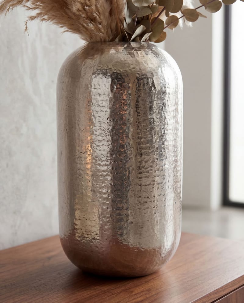 Korva Golvvas 45 cm i aluminium - Silver - Inredning - Vas