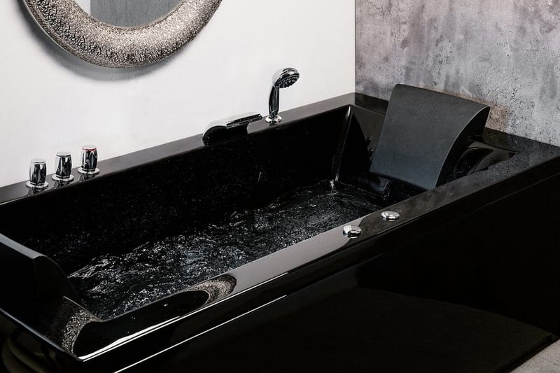 Varadero Bubbelbadkar 183 cm - Svart - Hus & renovering - Kök & bad - Badrum - Badkar